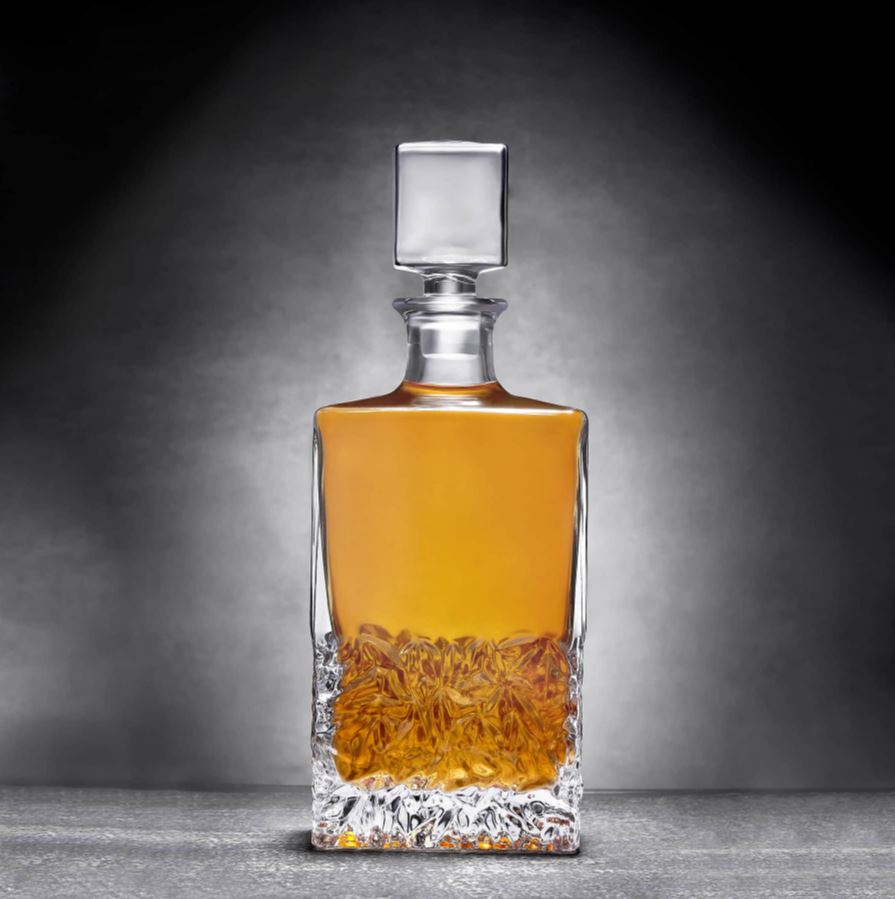 Whiskey Decanter 750mL Hammered/ Chiseled UV DTF printed